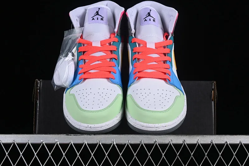 All Categories Air Jordan Jordan Series Basketball Shoes Air Jordan 1 Mid Air Jordan 1 Mid AJ1 Joe 1 Color Candy Chinese Cultural Leisure Sneakers FN1190-100